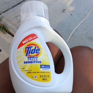 Tide Simply Free & Sensitive Laundry Detergent